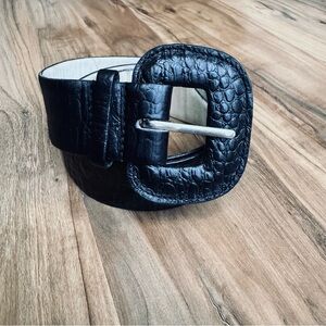 VTG • Embossed Leather Belt